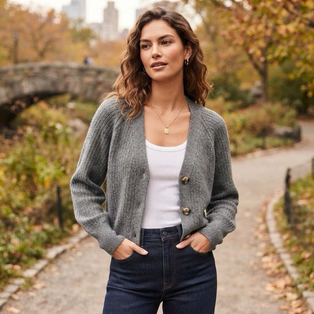 H&M Ribbed SZ M Gray Wool Blend V-Neck Button Front Womens Cardigan Sweater